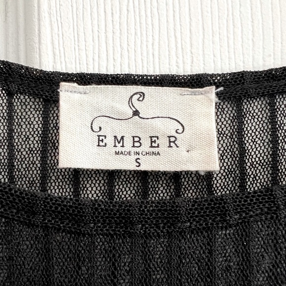 Black mesh dress - Picture 3 of 4